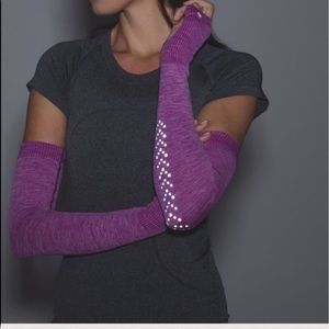 Lululemon Swiftly Arm Warmer Reflective NWOT M/L